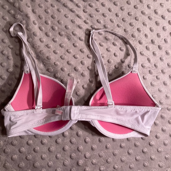 VS Pink Bra Bundle - Picture 8 of 14